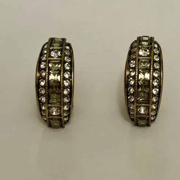 Heidi Daus Gold Tone and Silver Crystal Earrings with Vintage Accents SO chic 💫 - Picture 2 of 4